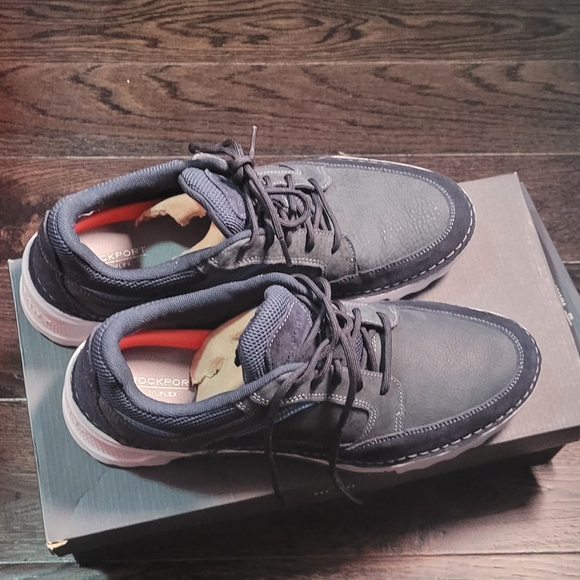 Rockport Men's Blue Sneakers - Picture 2 of 8